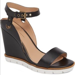 Linea Paolo Ella Wedge Sandal Black Size 7